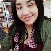 Profesora de Educación Diferencial con mención en Trastornos de la Comunicación y el Lenguaje, egresada de la Universidad San Sebastián con distinción, cuenta con experiencia en jardines, escuelas regulares y escuelas especiales. Posee dominio de platafor